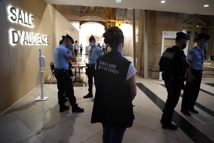 Processo Bataclan, Abdeslam Salah scagiona tre co-imputati