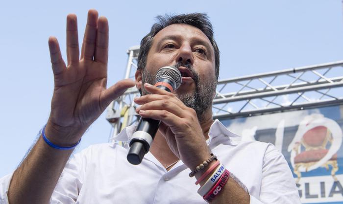Salvini: ‘Resti ‘Quota 100 ‘e si cancelli reddito di cittadinanza’