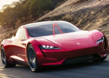 Tesla, arriva il raggio laser per pulire i vetri