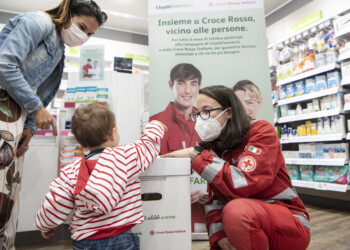 ‘Insieme a Croce Rossa, vicino alle persone’: ultimi 10 giorni della campagna LloydsFarmacia e CRI per raccogliere farmaci per i più bisognosi