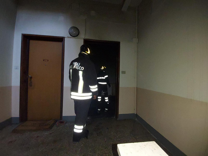 Anziana morta a Milano non per l’incendio, è omicidio