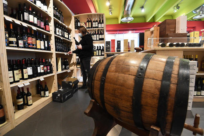 Bancarotta: confermata assoluzione ex presidente Enoteca Italia