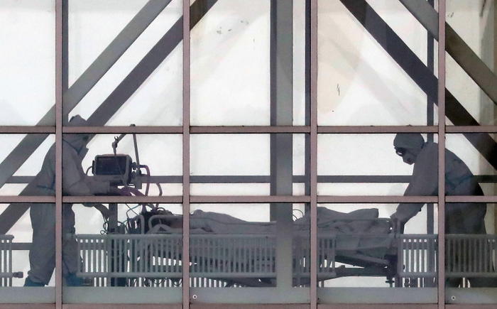 Covid: 890 decessi in 24 ore, nuovo record in Russia