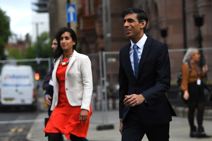 Gb: governo aumenta salari dipendenti pubblici dopo pandemia