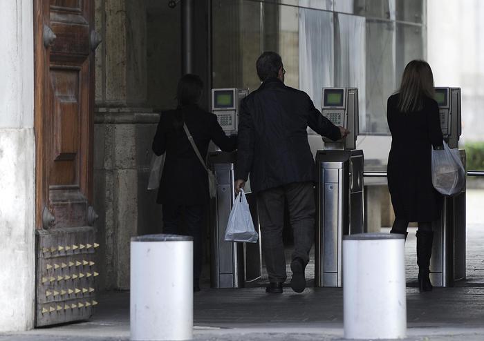 Gli statali e il Green pass, Draghi firma il Dpcm sulle linee guida