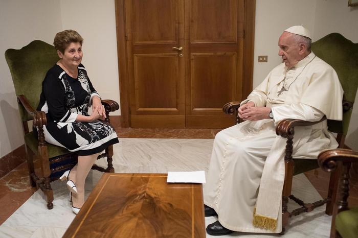 Il cardinal Gambetti e il ministro Speranza presentano il libro ‘Dono e discernimento’