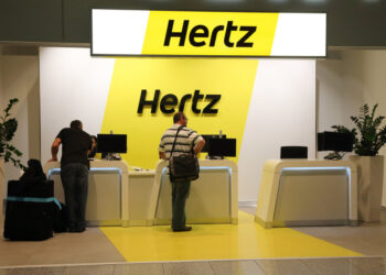 Il CEO Fields spiega perché Hertz ha scelto Tesla per elettrificare la sua flotta