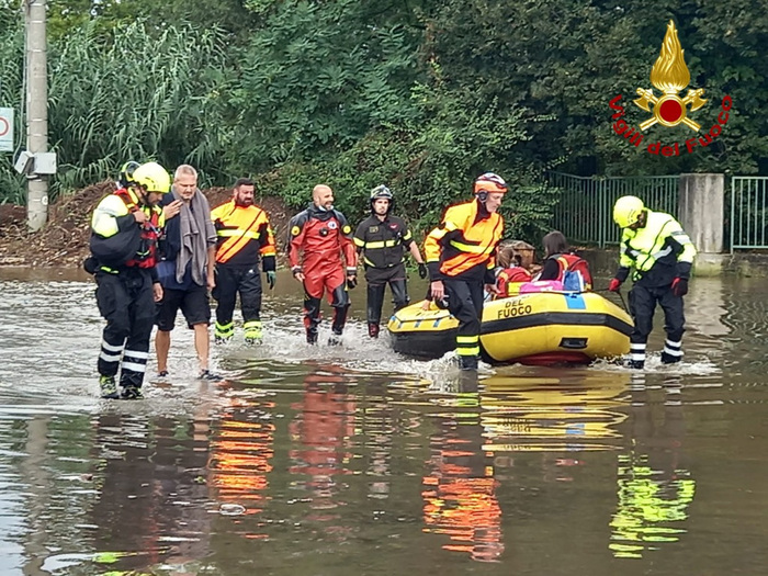 Maltempo:temporali nella notte,allerta Protezione civile al Nord