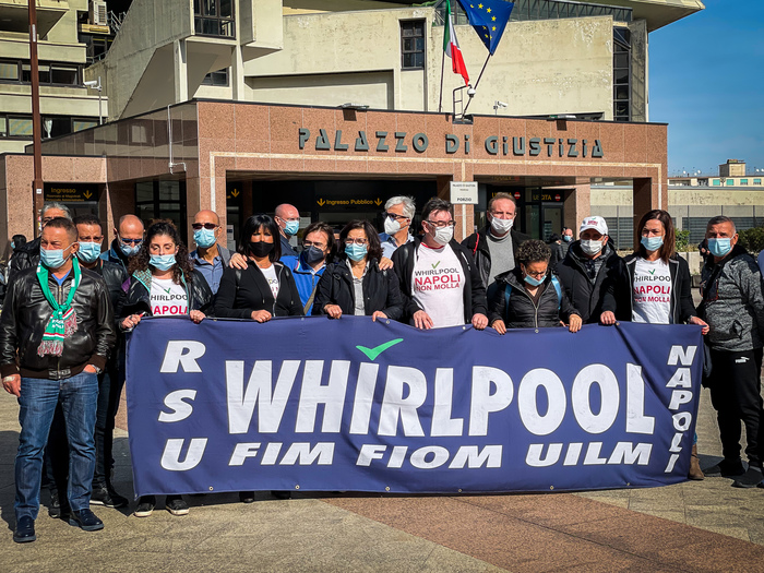 Manovra: salta il primo tetto cig, assegni più alti