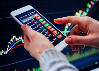 Punti salienti: Bitcoin vicino all’ATH, Disney trascina in basso il DJ30, petrolio al nuovo massimo di 7 anni