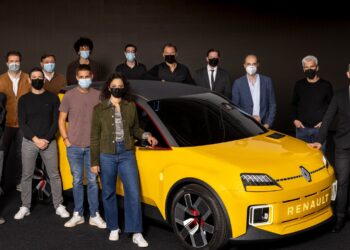 Renault 5 Prototype eletta “Concept-car of the Year”