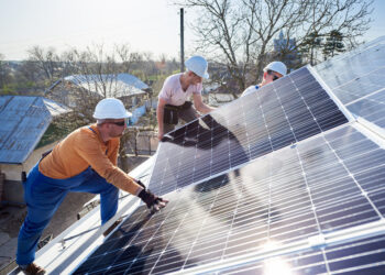 Rinnovabili vs combustibili fossili: come muoversi nel settore energetico?