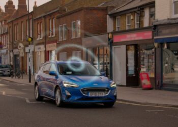 Rischio incidenti, ecco la tecnologia Ford che anticipa il pericolo