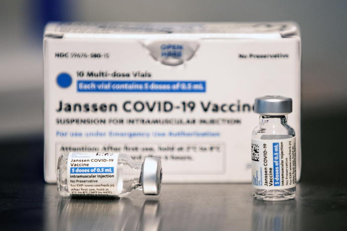 Sotto la lente dell’Aifa una nuova dose per vaccinati con J&J