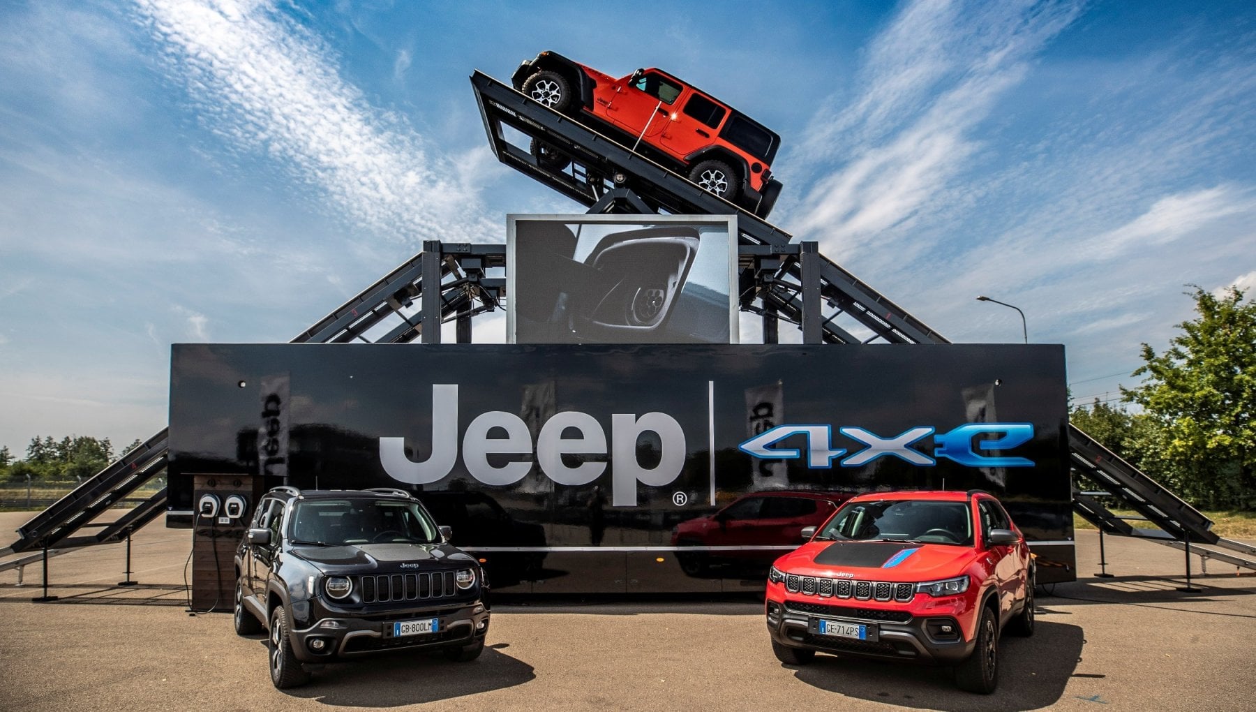 Una Jeep interattiva alla “Fiera internazionale fuoristrada”