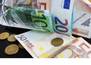 SCUOLA, MIGLIAIA DI DOCENTI ANCORA IN ATTESA DEGLI STIPENDI PER I CONTRATTI DI SUPPLENZA BREVE