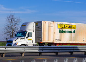 Venerdì le azioni di JB Hunt sono in rialzo