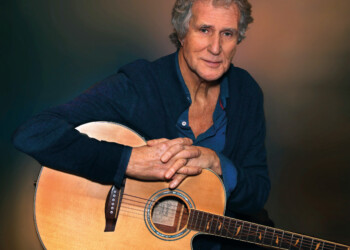 “La mia vita nei Dire Straits” scritta da John Illsley,