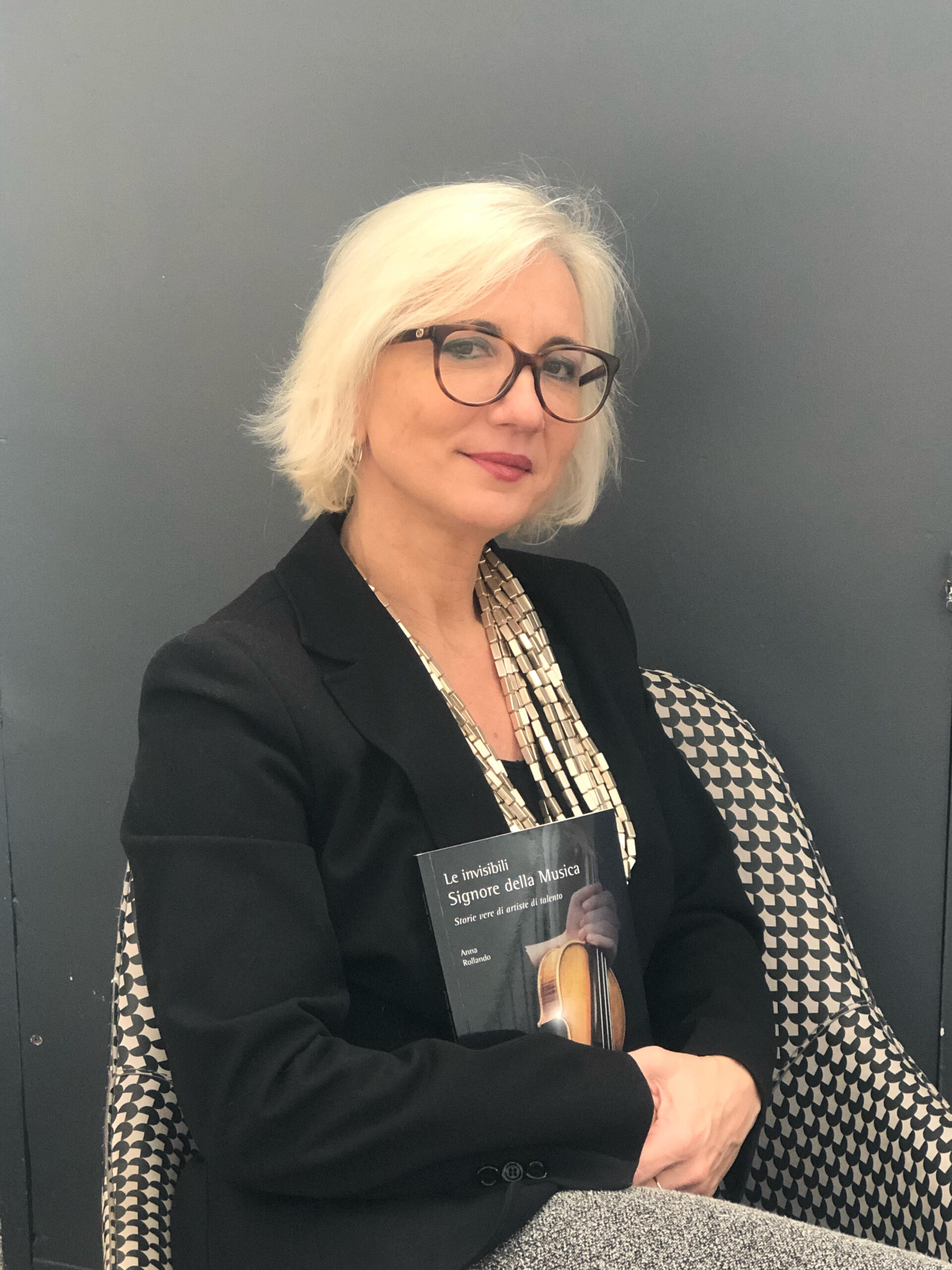 Esce per Graphofeel “Le invisibili signore della musica” di Anna Rollando