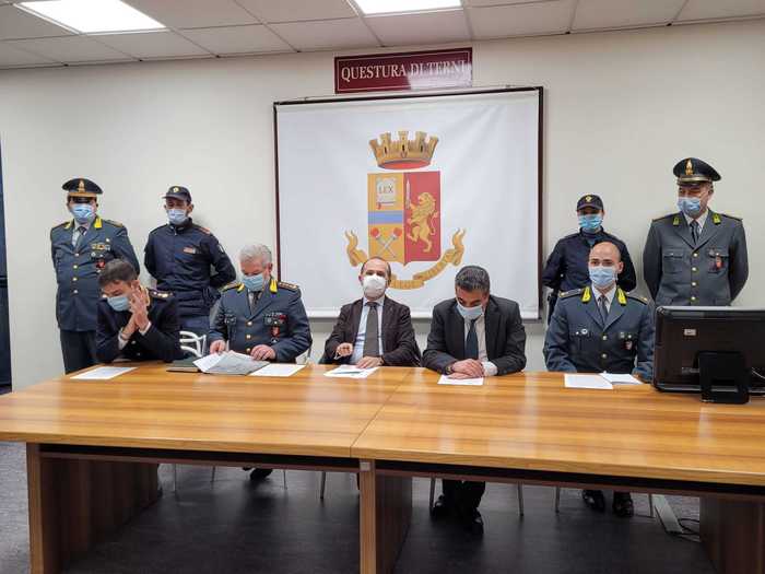 Arresti per usura, anche a invalido per funerale madre