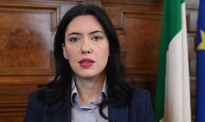 Caso tesi Azzolina: gip, Salvini non insultò ma criticò