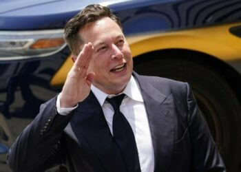 Centomila Tesla per la Hertz? Il giallo del contratto. Musk: “Nessuna firma”
