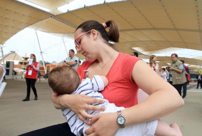 Covid: allattamento protegge i neonati come un vaccino