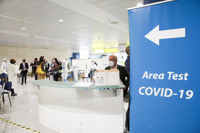 Covid: un morto e 106 nuovi casi in Sardegna