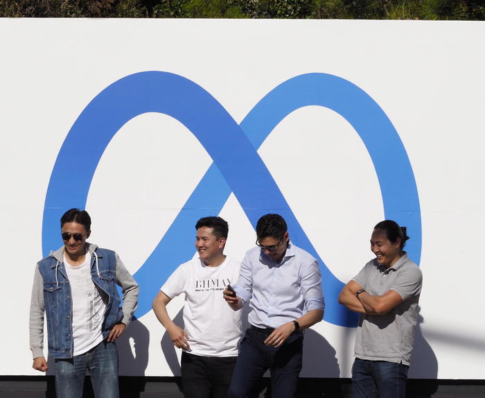 Facebook annuncia, non useremo più riconoscimento facciale