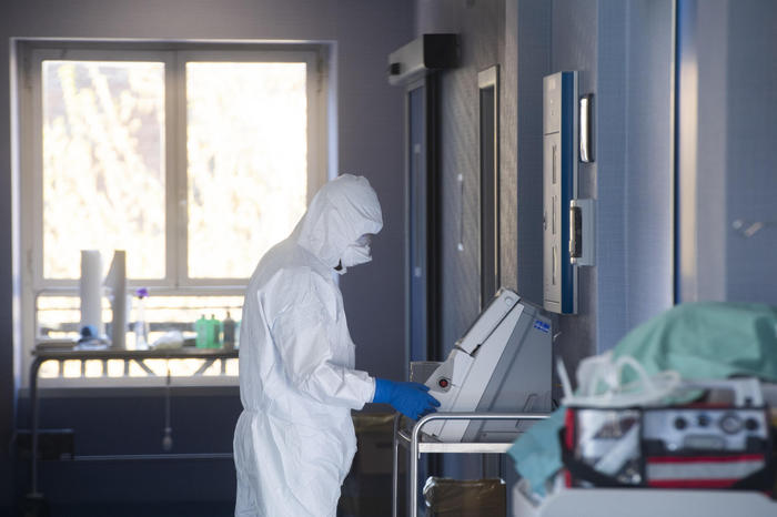 Famiglia no vax Trieste in ospedale, sempre grave 45enne incinta