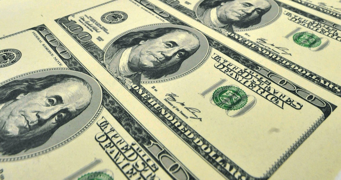 Fed lascia tassi invariati, via a riduzione acquisti asset