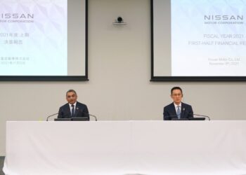 Nissan Motor, volano gli utili