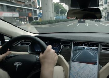 Sette errori da evitare al volante di un’auto elettrica
