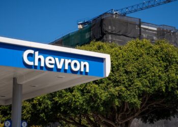 UBS vede un rialzo a $125 in Chevron: obiettivo di prezzo prudente?