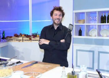 “Il Massimo in cucina”, dal 15 novembre riparte la seconda stagione del programma condotto dal cantautore Massimo Di Cataldo