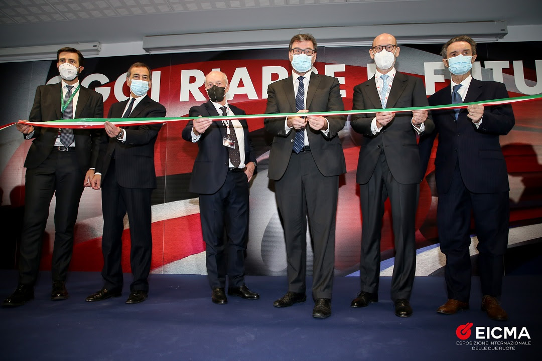 EICMA, PRESIDENTE FONTANA A INAUGURAZIONE: SETTORE ‘DUE RUOTE’ È CENTRALE PER CRESCITA ECONOMICA LOMBARDIA E INTERO PAESE
