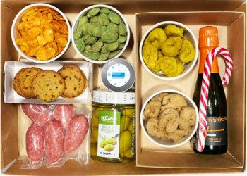 “EAT ME BOX – CANDLE IN THE WIND”, IL REGALO SOLIDALE PER IL NATALE 2021 DI SOS VILLAGGI DEI BAMBINI