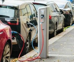 Addio ai motori a scoppio, l’Italia e gli altri. Ecco date e strategie