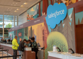 Analista: comprare Salesforce per il calo post-utili