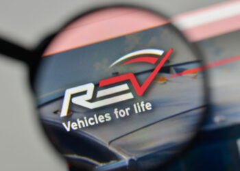 Azioni di Rev Group in calo del 22% mercoledì: ecco perché