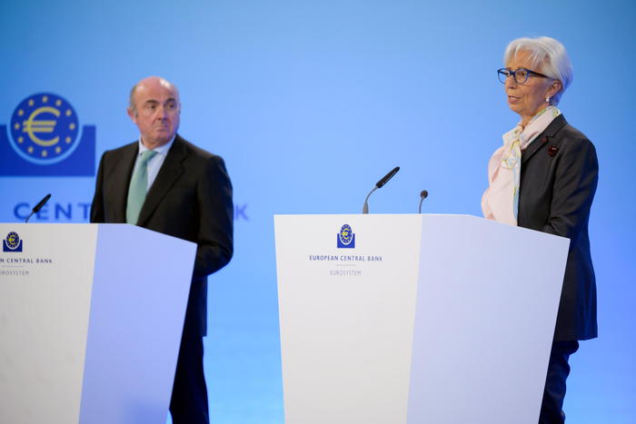 Bce:vicepresidente De Guindos positivo a Covid,sintomi lievi
