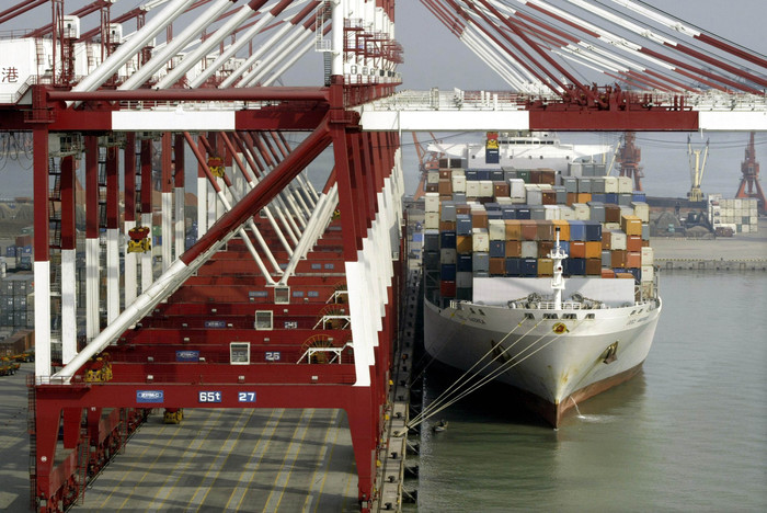 Cina: frenano al 12,9% i prezzi alla produzione di novembre