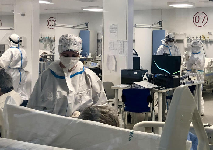 Covid: Veneto, più di 10mila contagiati in un giorno
