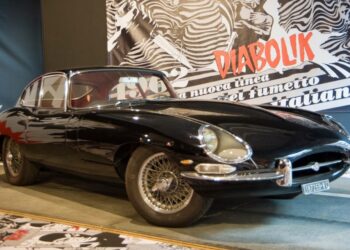 Jaguar E-Type, a volte ritornano. Ci pensa Diabolik