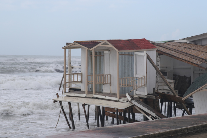 Maltempo: forte mareggiata, sos balneari litorale romano