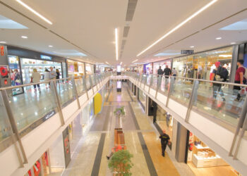 Omicron vs retail: ne parla un esperto del settore