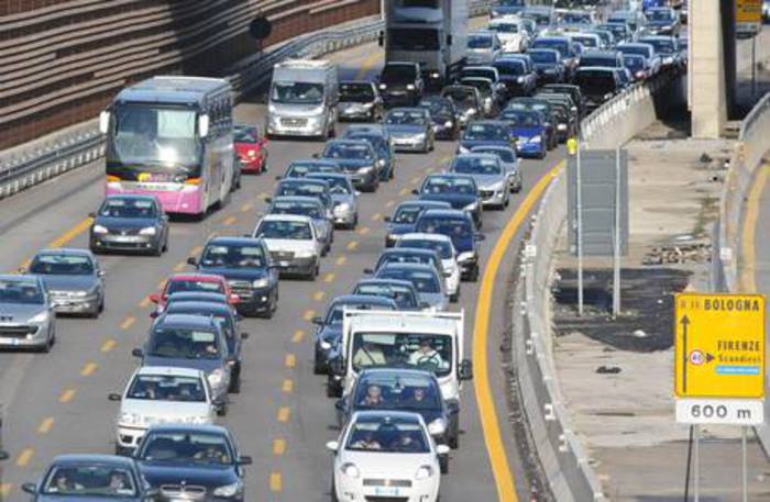 Ponte 8 dicembre: 10 milioni italiani in viaggio, 92% in Italia