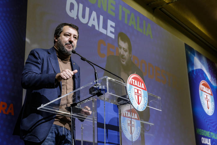 Salvini, rispettare volontà Mattarella, giusto il cambio