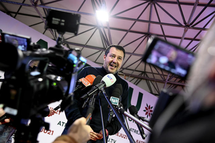 Salvini: ‘Una donna al Quirinale? Dipende da Berlusconi’