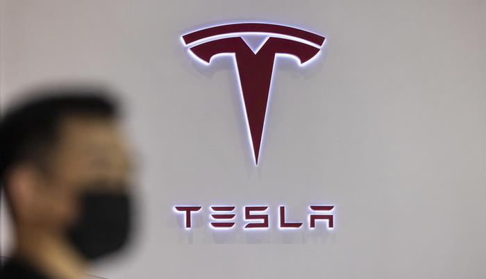 Tesla, nuova accusa di molestie sessuali in California